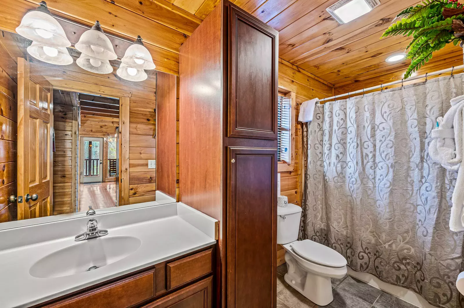 Property image, Interior, of Diamond Mine