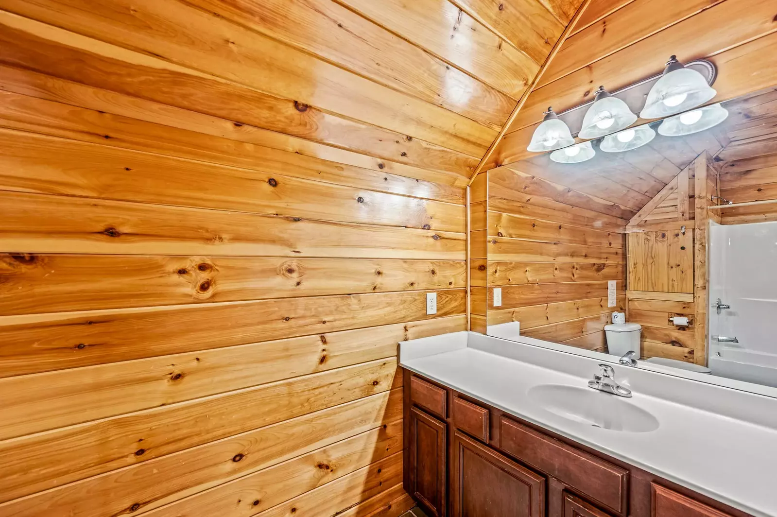 Property image, Interior, of Diamond Mine