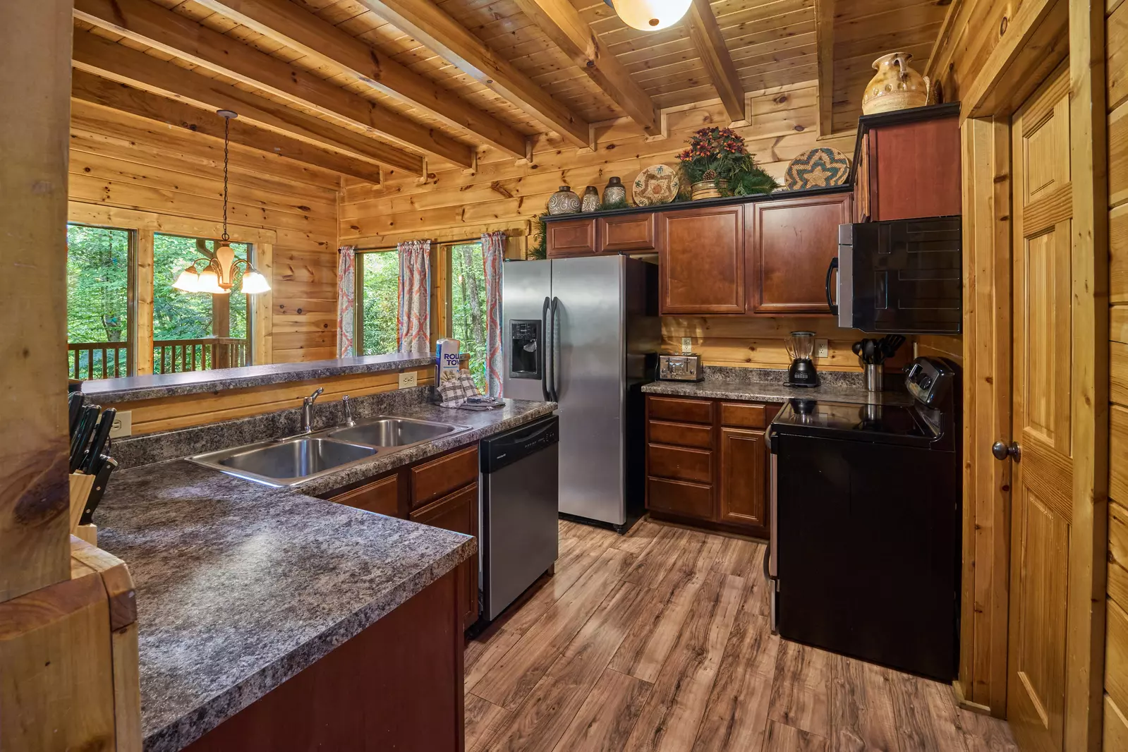 Property image, Interior, of Firefly Lodge