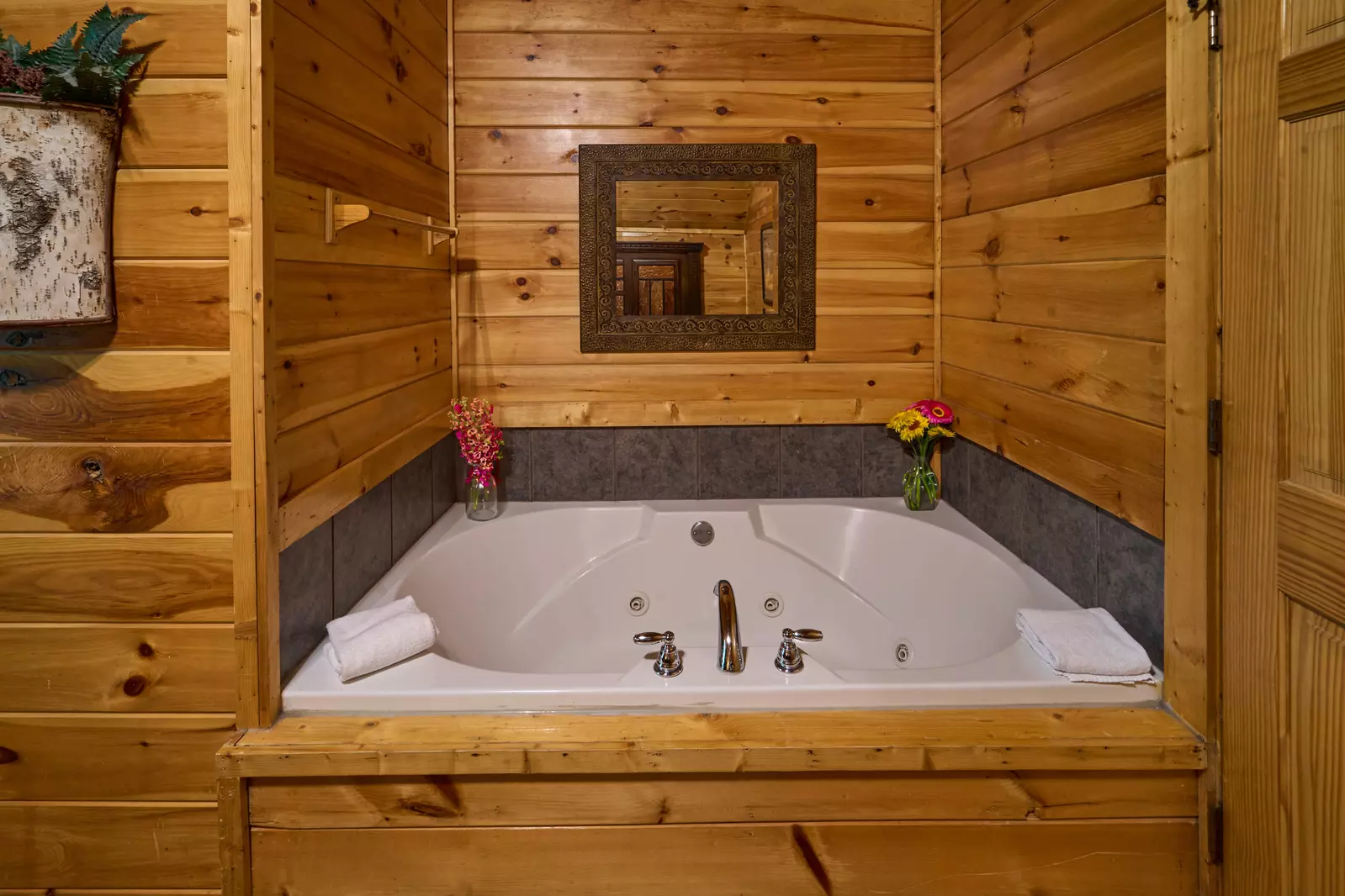 Property image, Interior, of Firefly Lodge