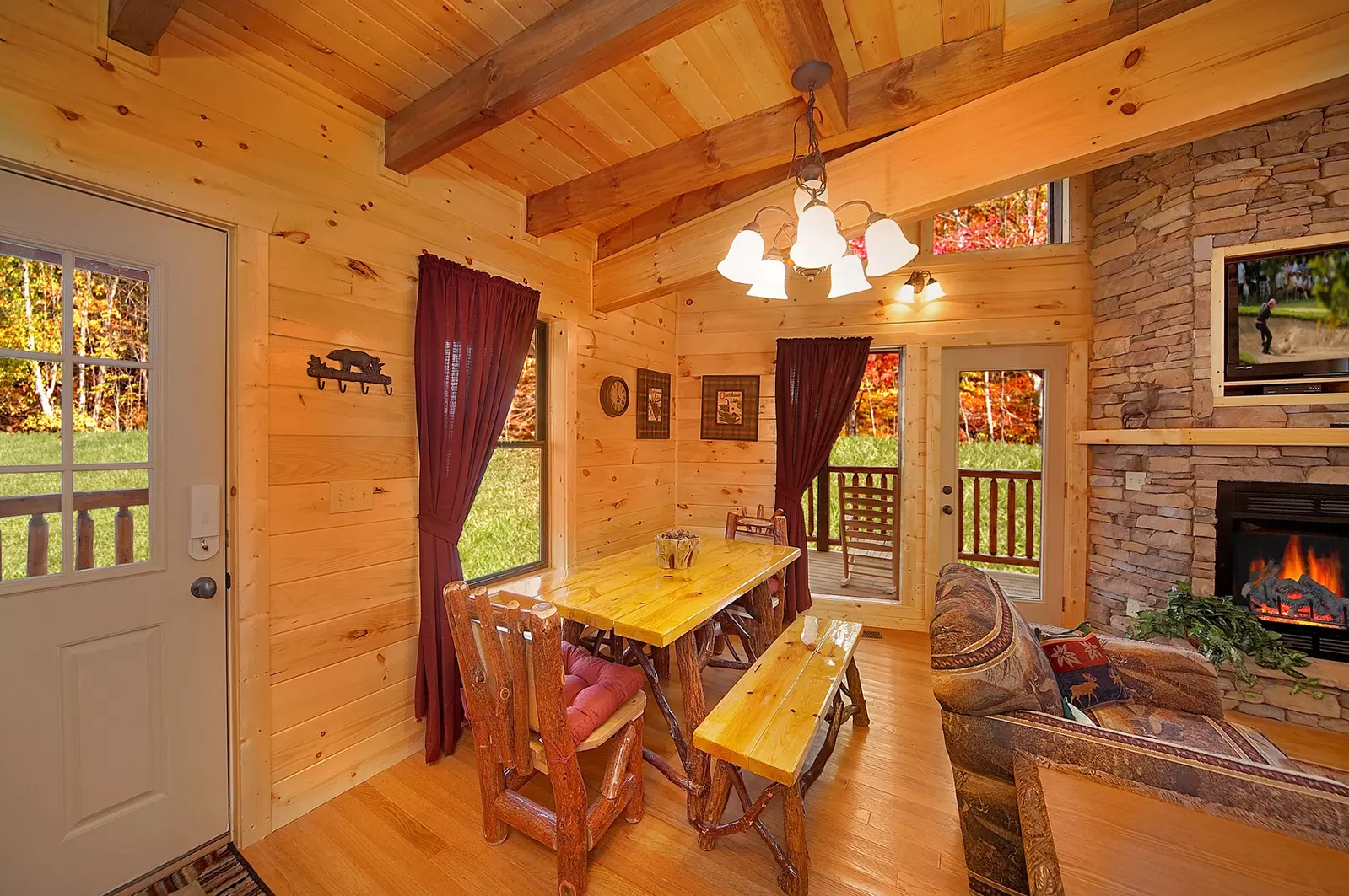 Property image, Interior, of Grin & Bear It