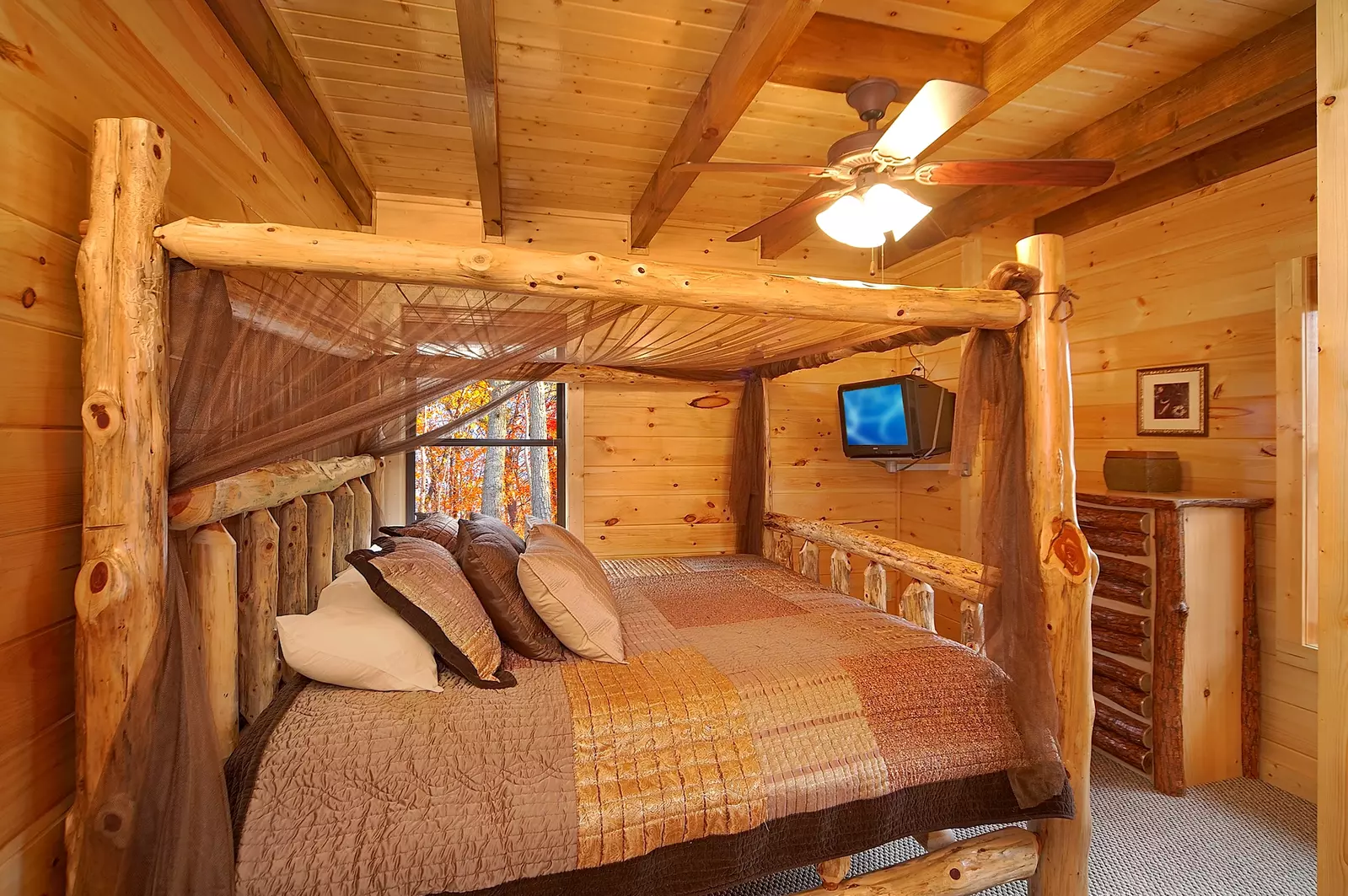 Property image, Interior, of Grin & Bear It