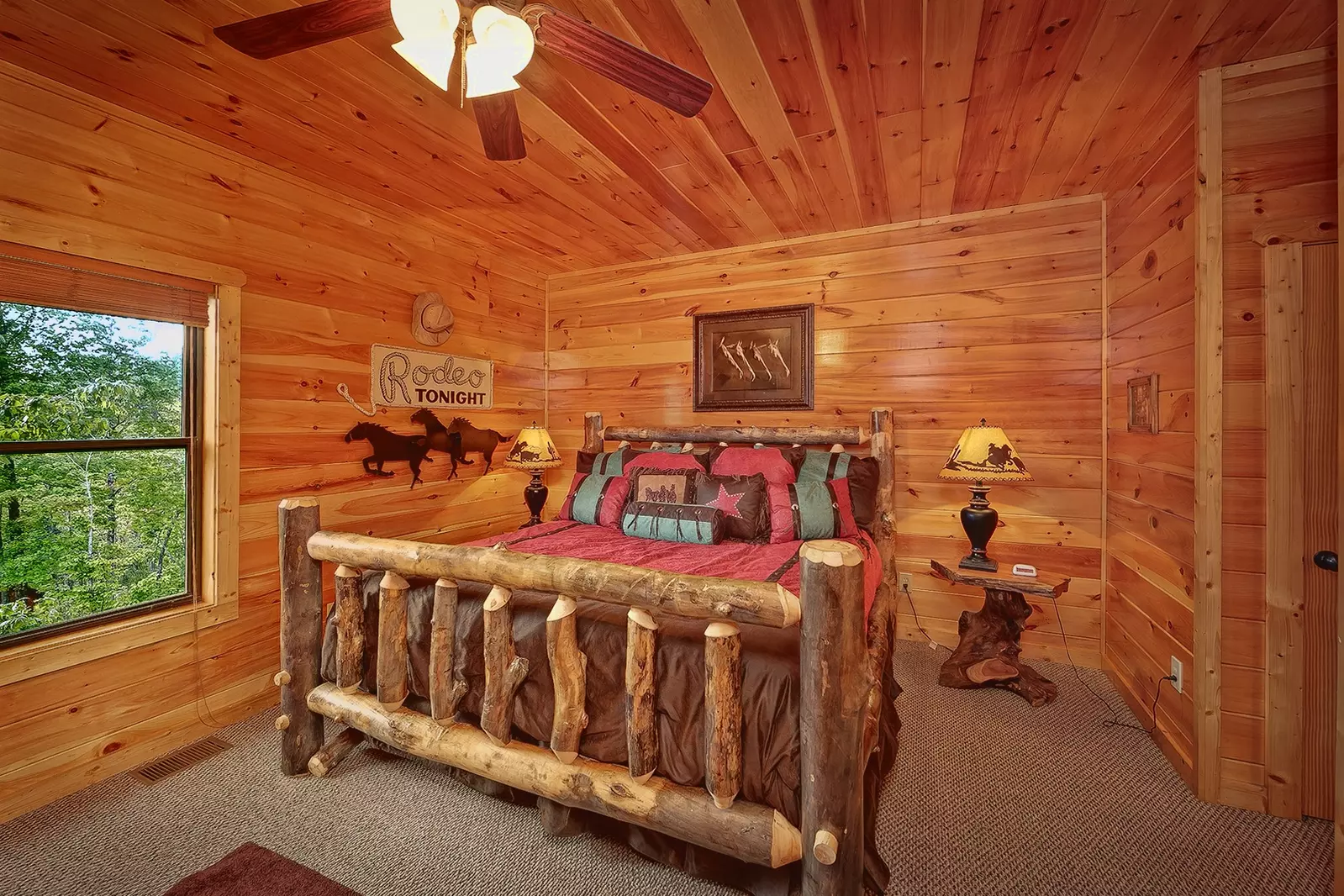 Property image, Interior, of Knotty & Nice