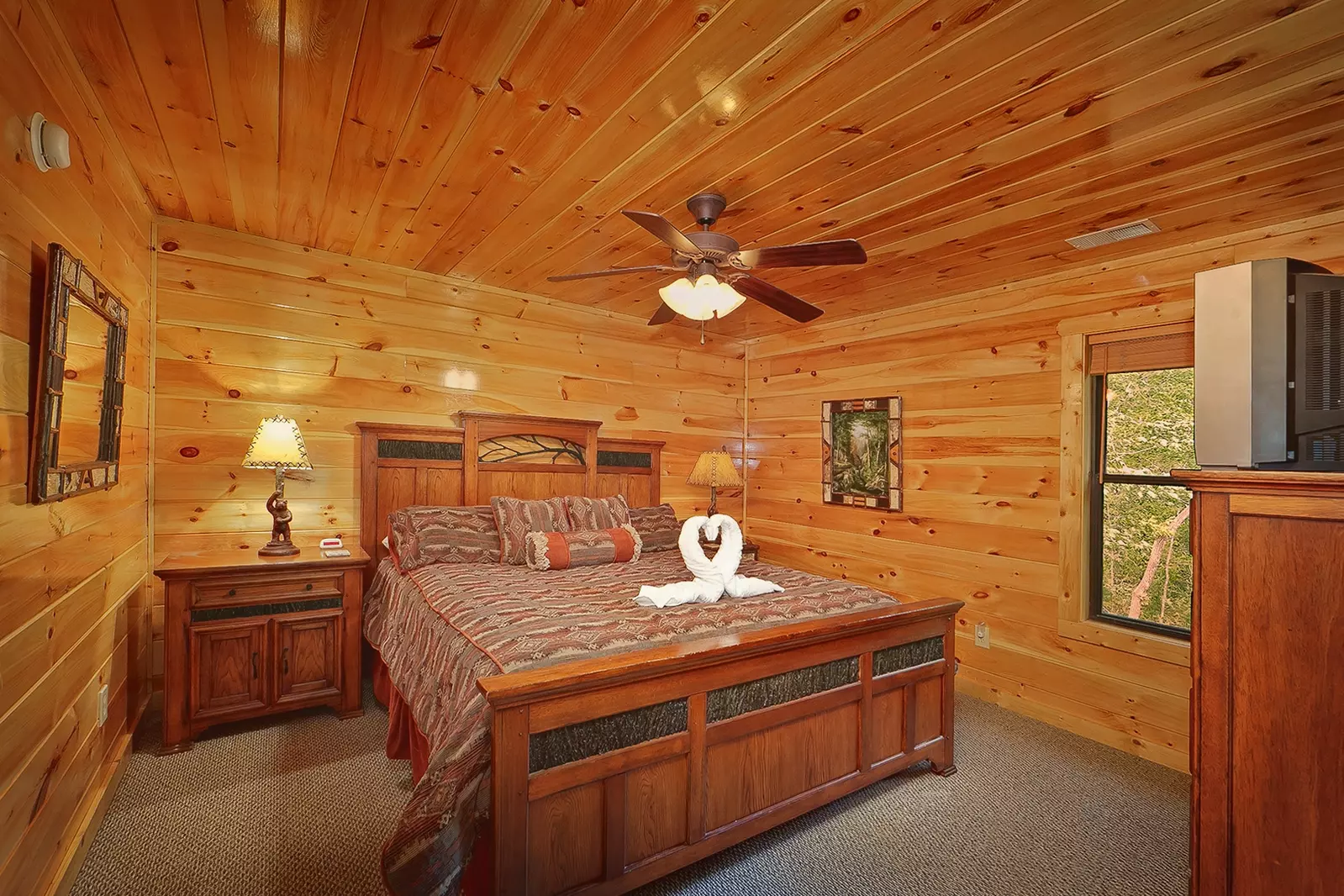 Property image, Interior, of Knotty & Nice