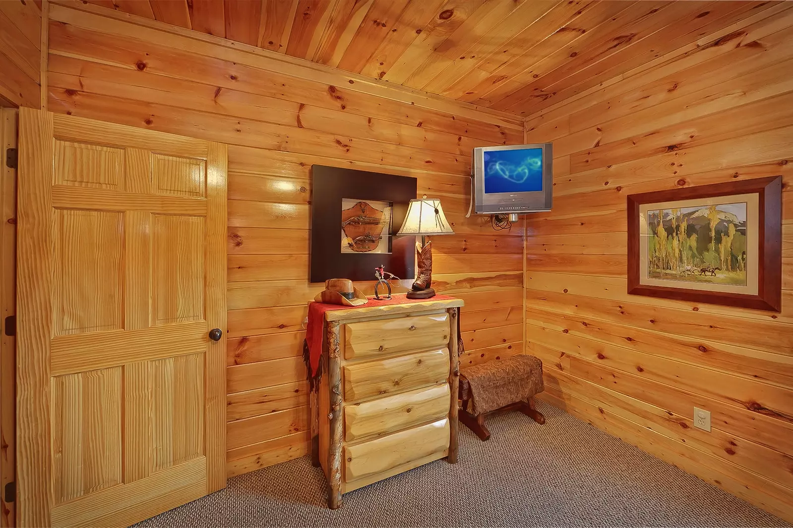Property image, Interior, of Knotty & Nice