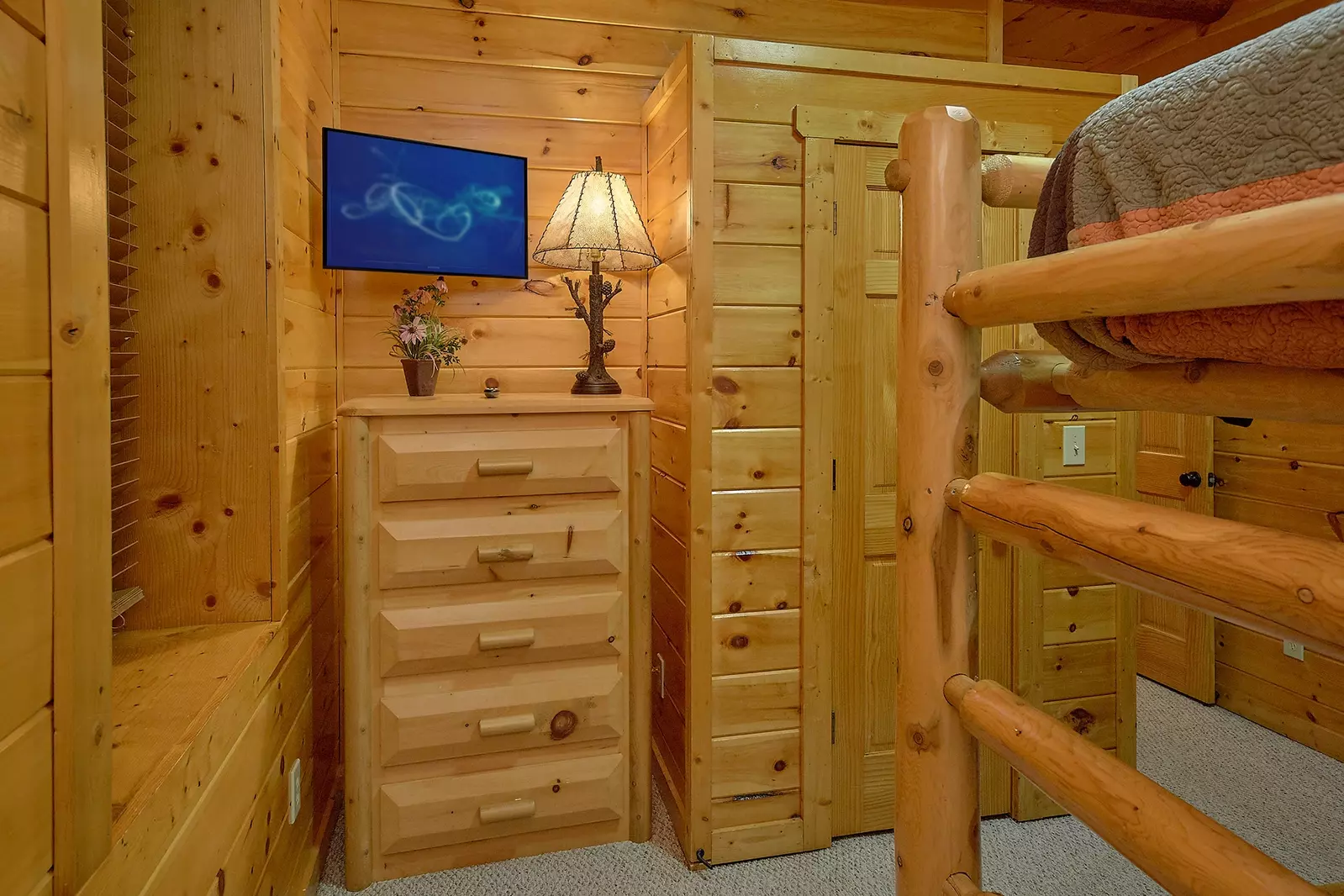 Property image, Interior, of Serenity Lodge