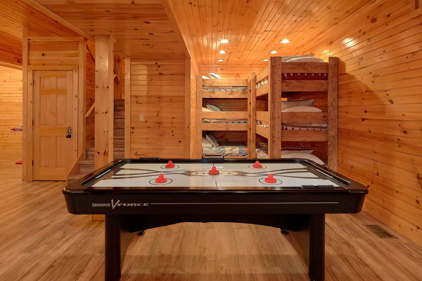 Property image, Interior, of Silvercreek