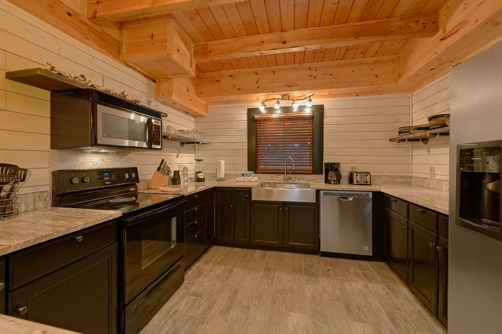 Property image, Interior, of Silvercreek