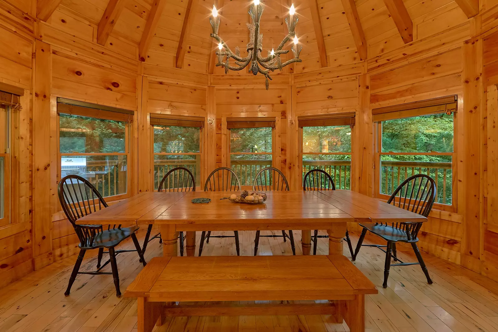 Property image, Interior, of Silvercreek