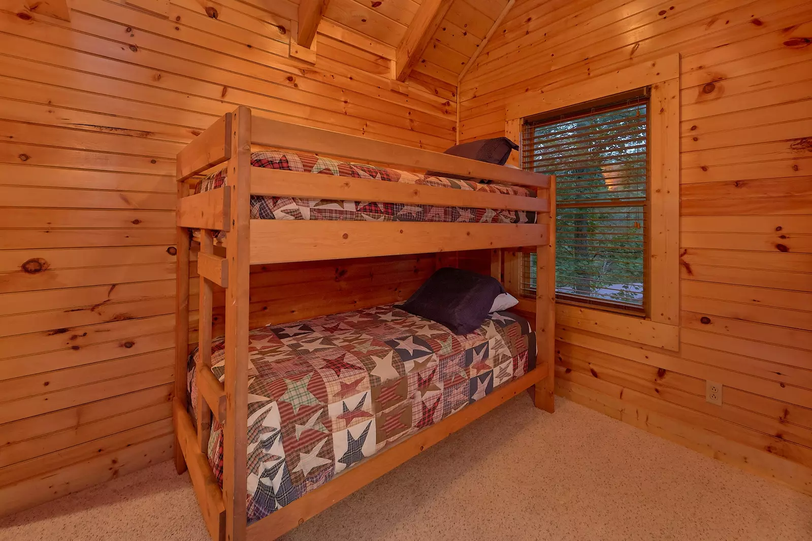 Property image, Interior, of Silvercreek