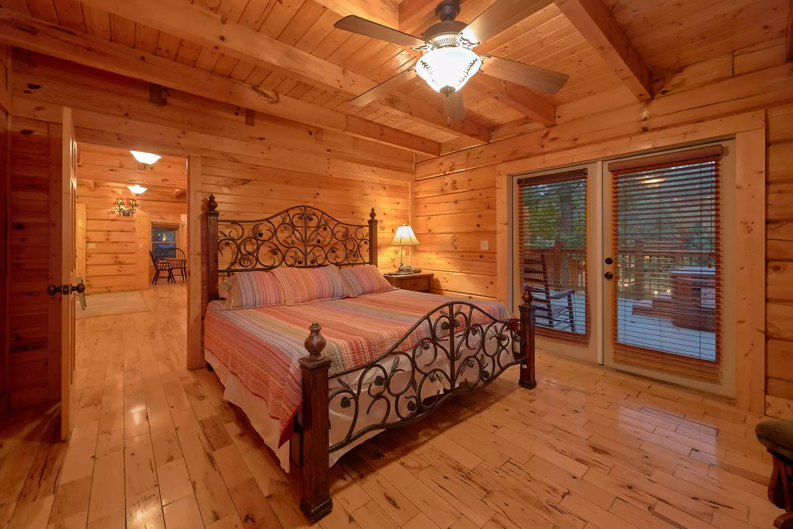Property image, Interior, of Silvercreek
