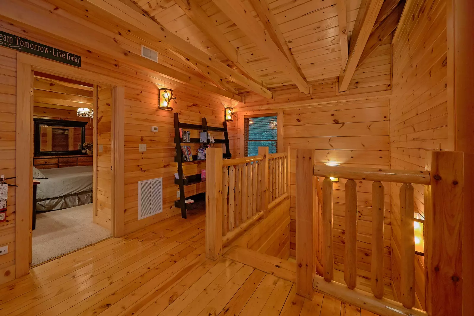 Property image, Interior, of Silvercreek
