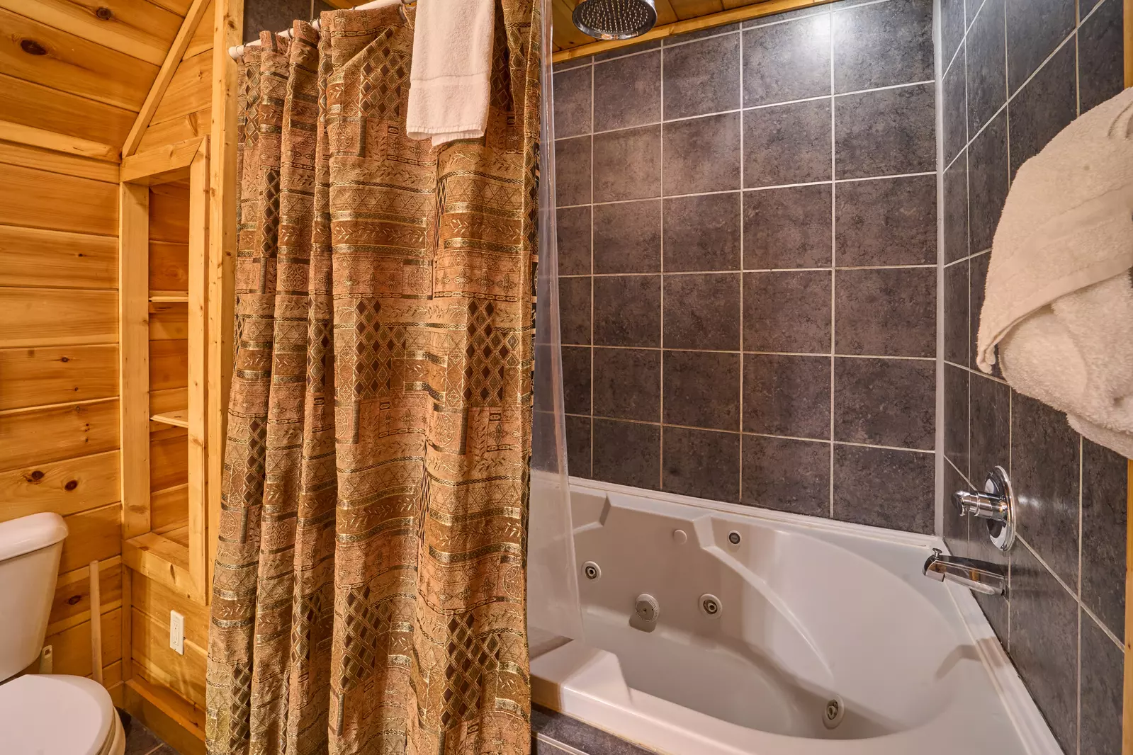 Property image, Interior, of Summit Sanctuary