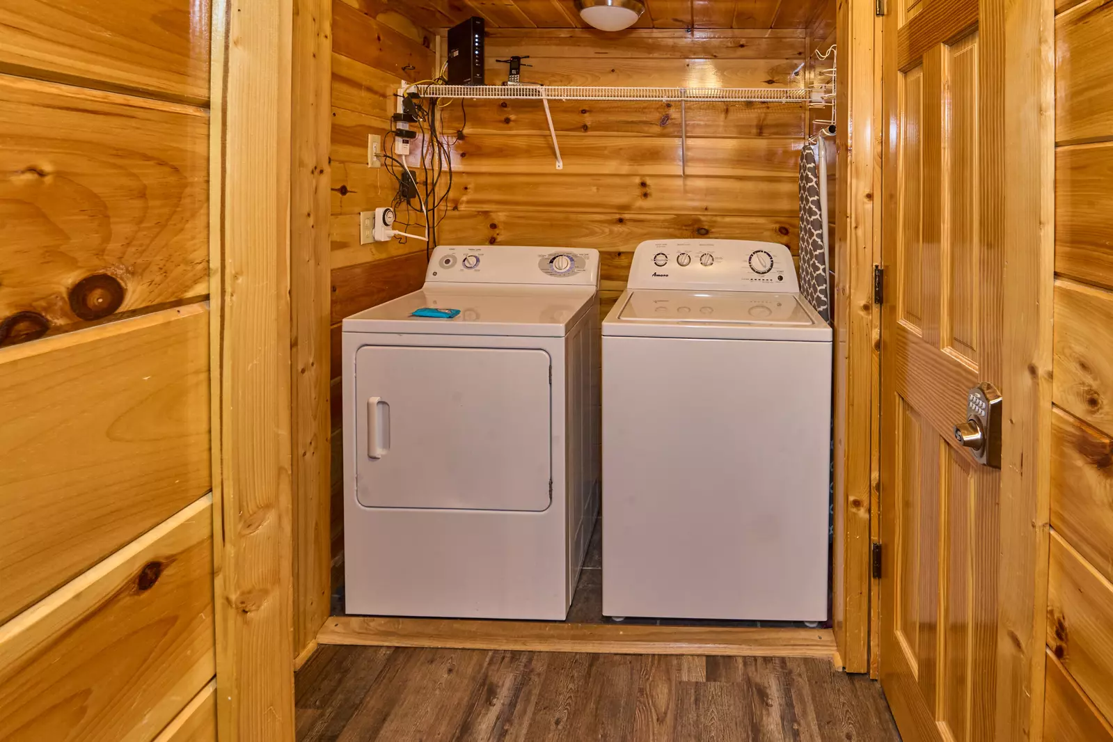 Property image, Interior, of Summit Sanctuary