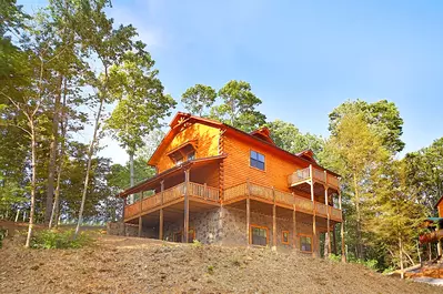 Misty Mountain Lodge