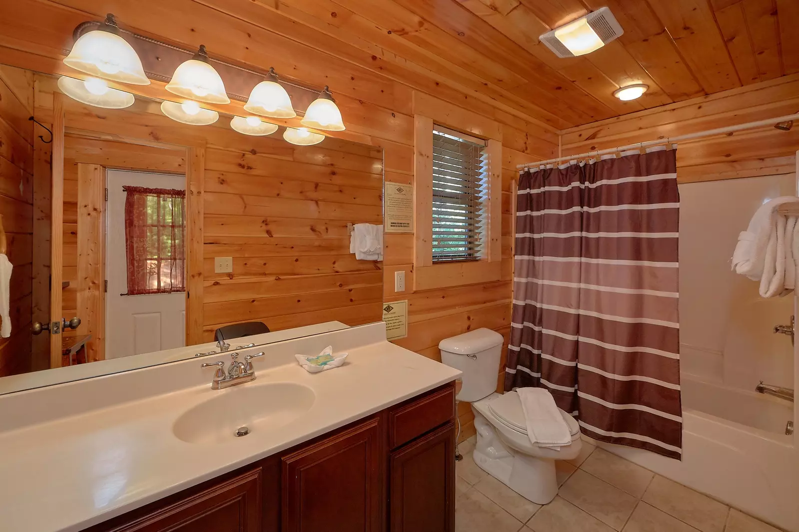 Property image, Interior, of Buckwild