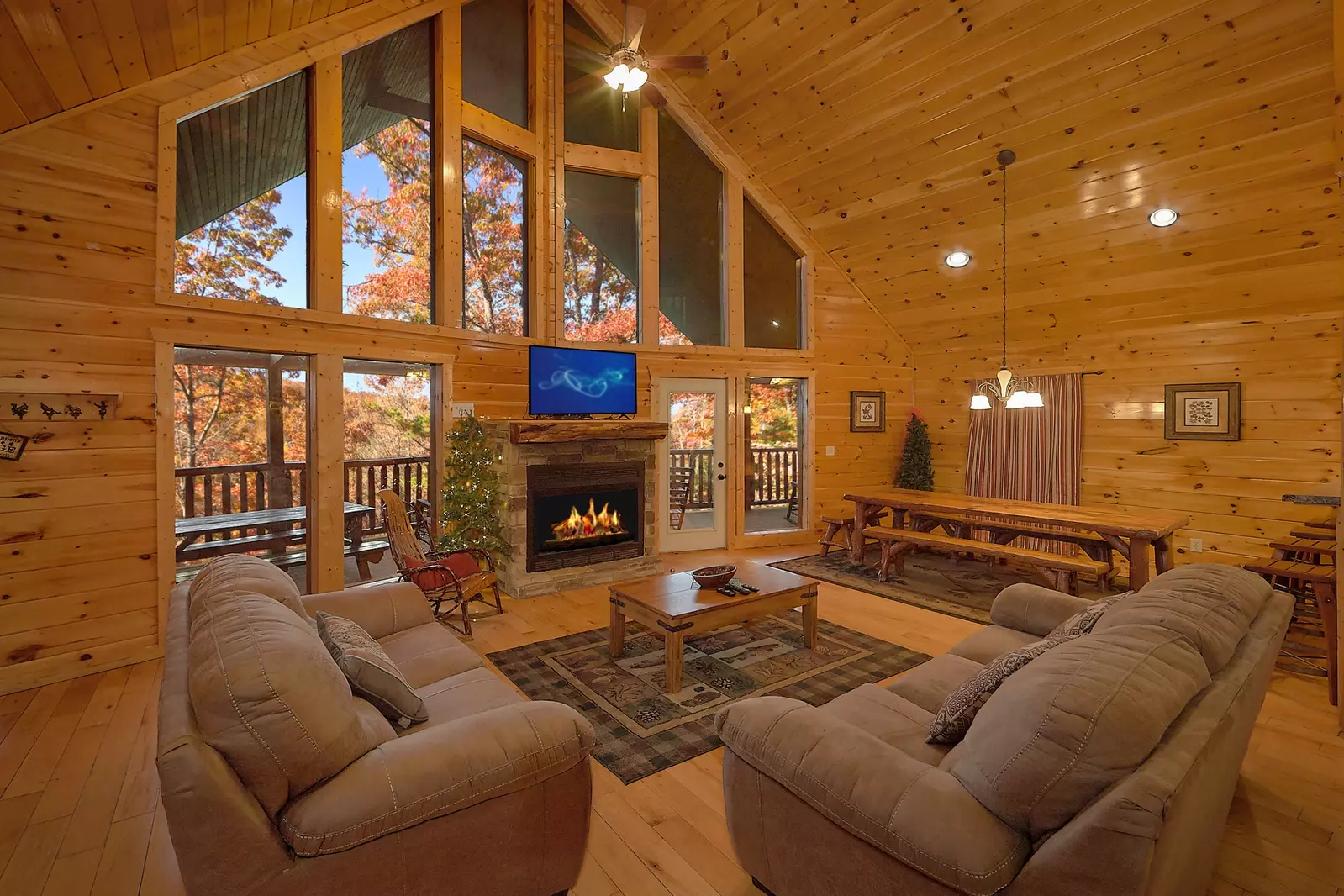 Property image, Interior, of Lazy Daze Lodge