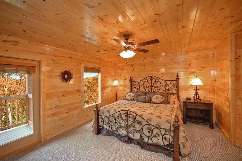 Property image, Interior, of Lazy Daze Lodge