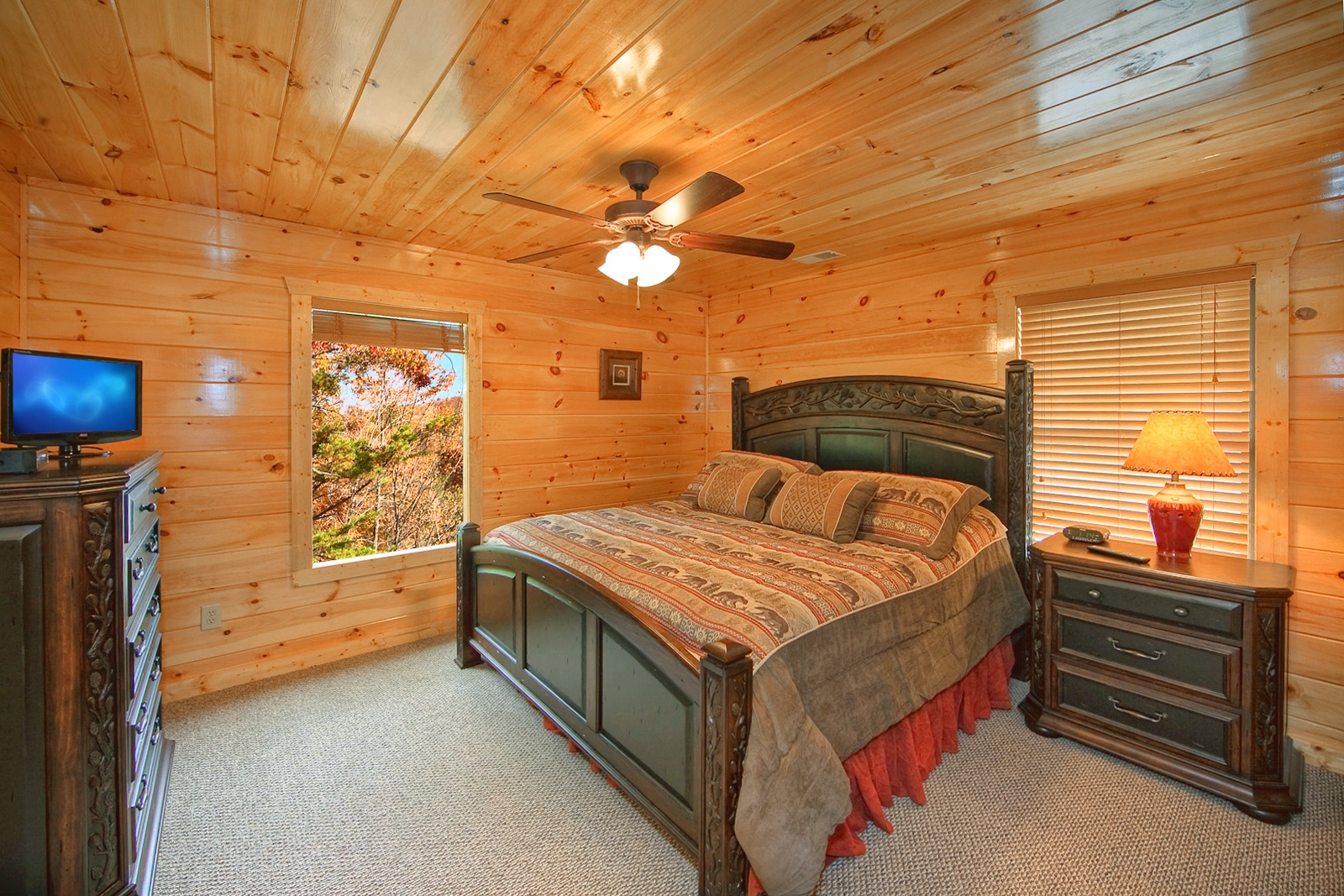 Property image, Interior, of Lazy Daze Lodge