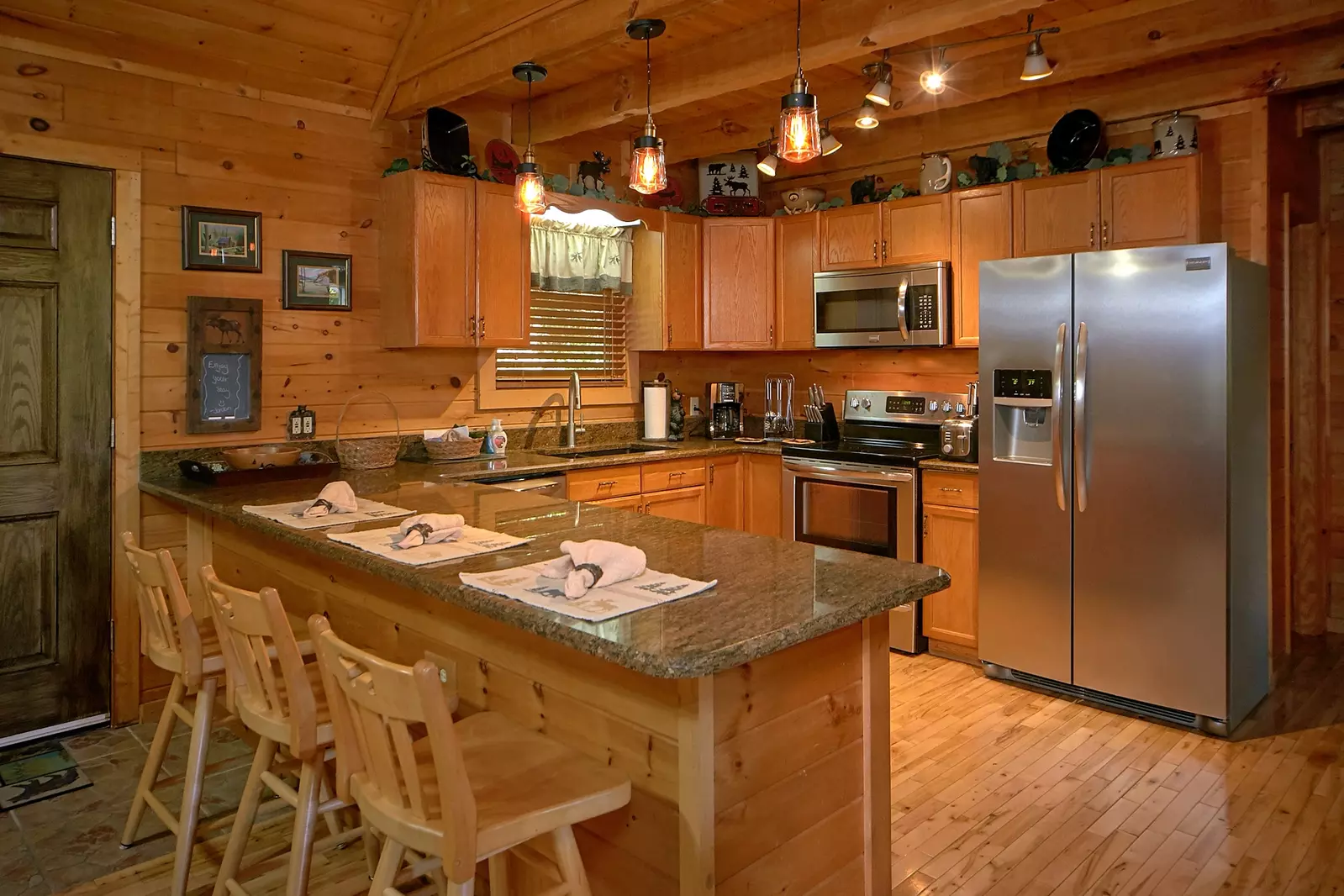 Property image, Interior, of Mountain Memories