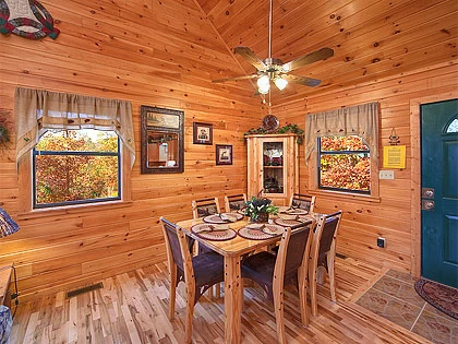 Property image, Interior, of Mountain Memories