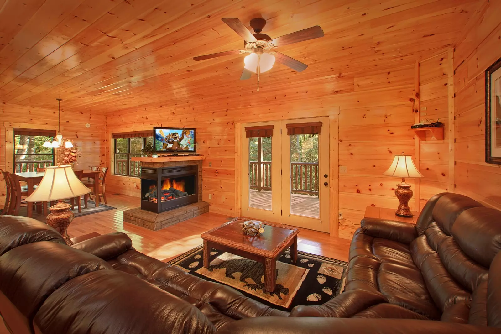 Property image, Interior, of Bear Cub Lodge