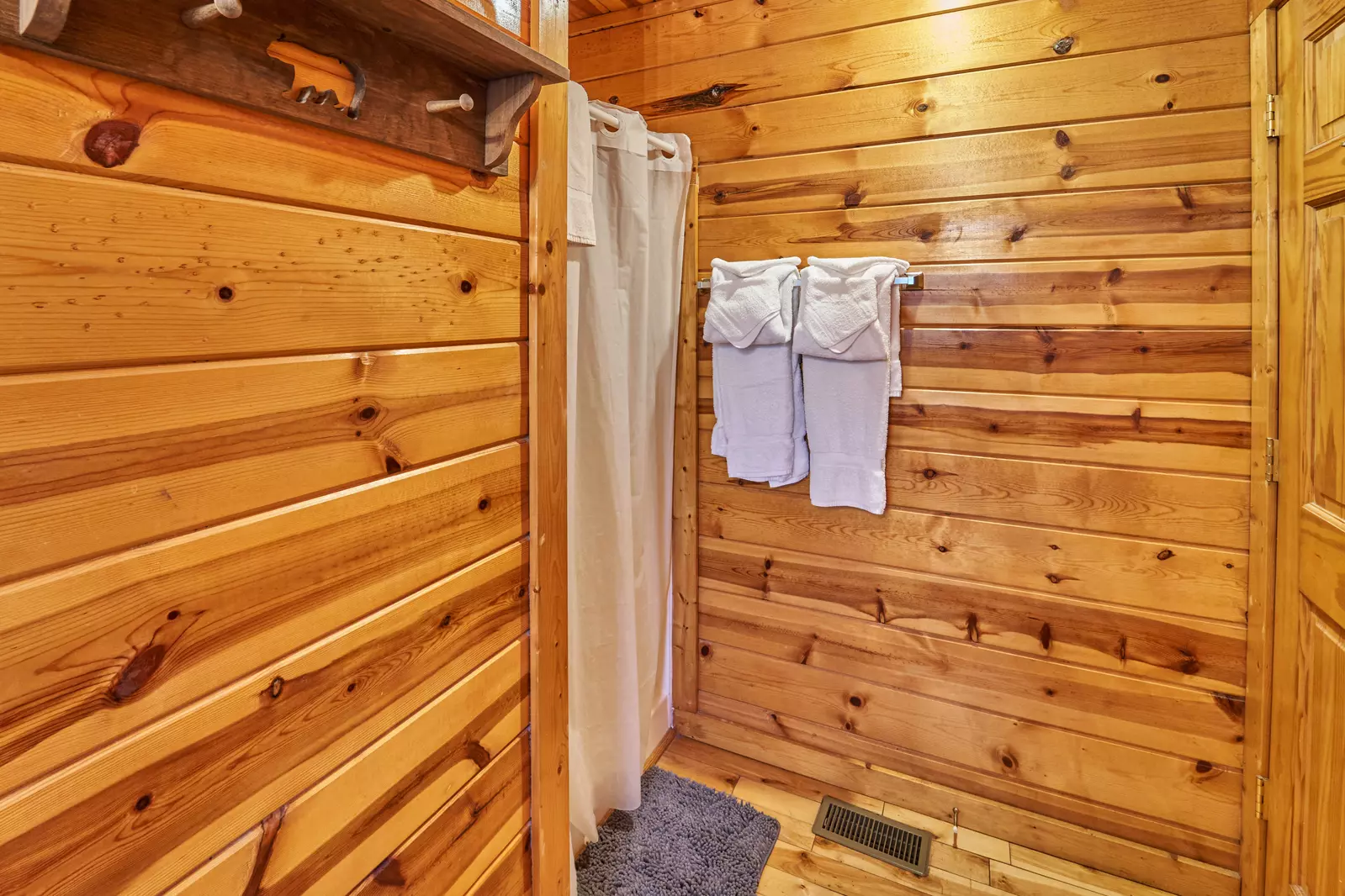 Property image, Interior, of A Secret Splash