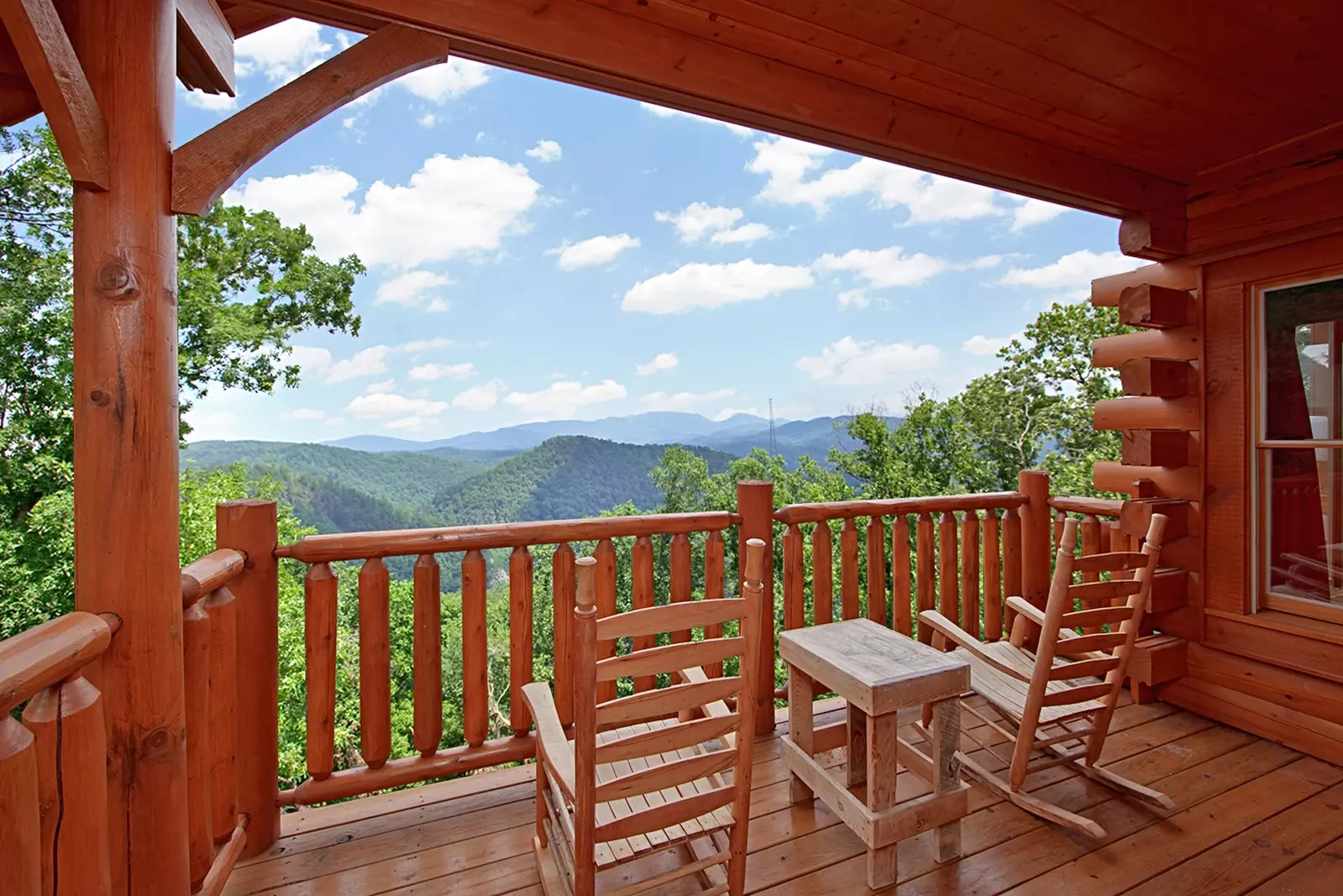 Property image, Exterior, of Mountain Dreams (#104)