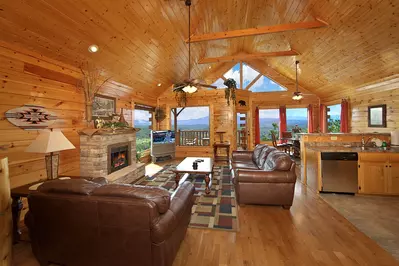 Property image, Interior, of Ridgetop Retreat (#50)