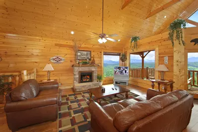 Property image, Interior, of Ridgetop Retreat (#50)
