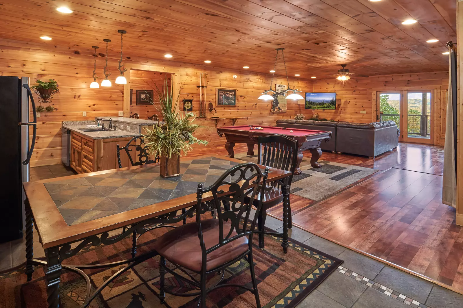 Property image, Interior, of Big Thunder Lodge