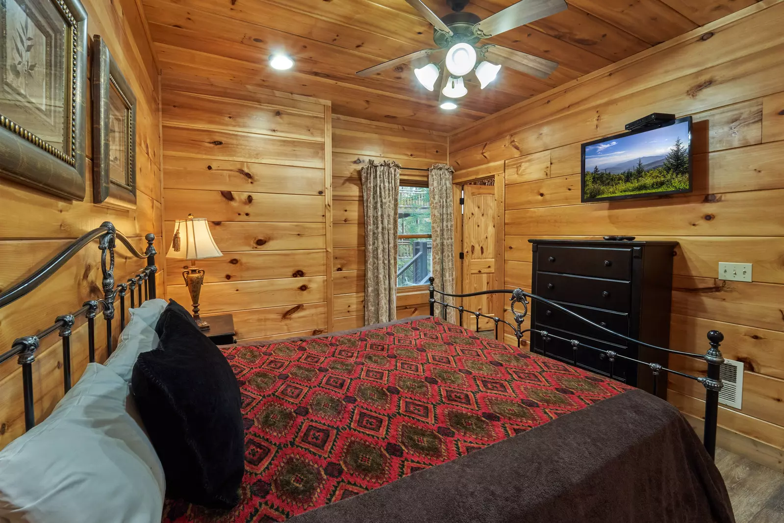 Property image, Interior, of Big Thunder Lodge