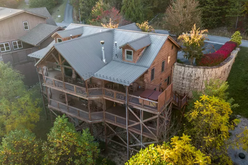 Property image, Interior, of Big Thunder Lodge