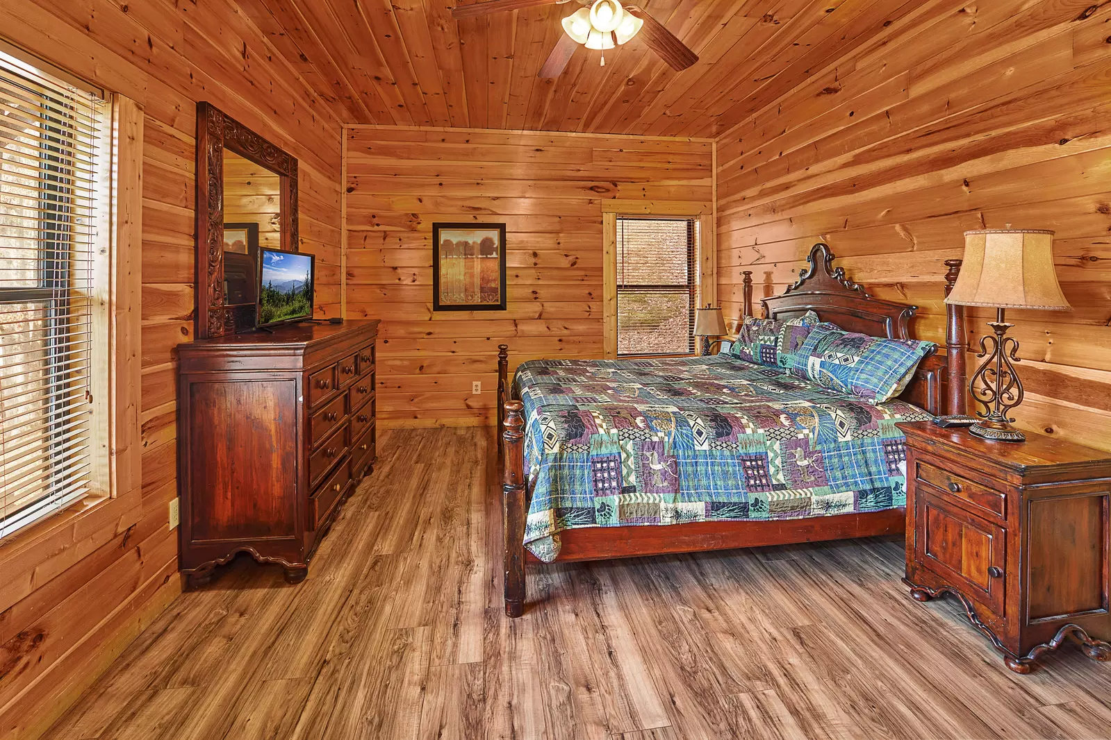 Property image, Interior, of Diamond In The Rough