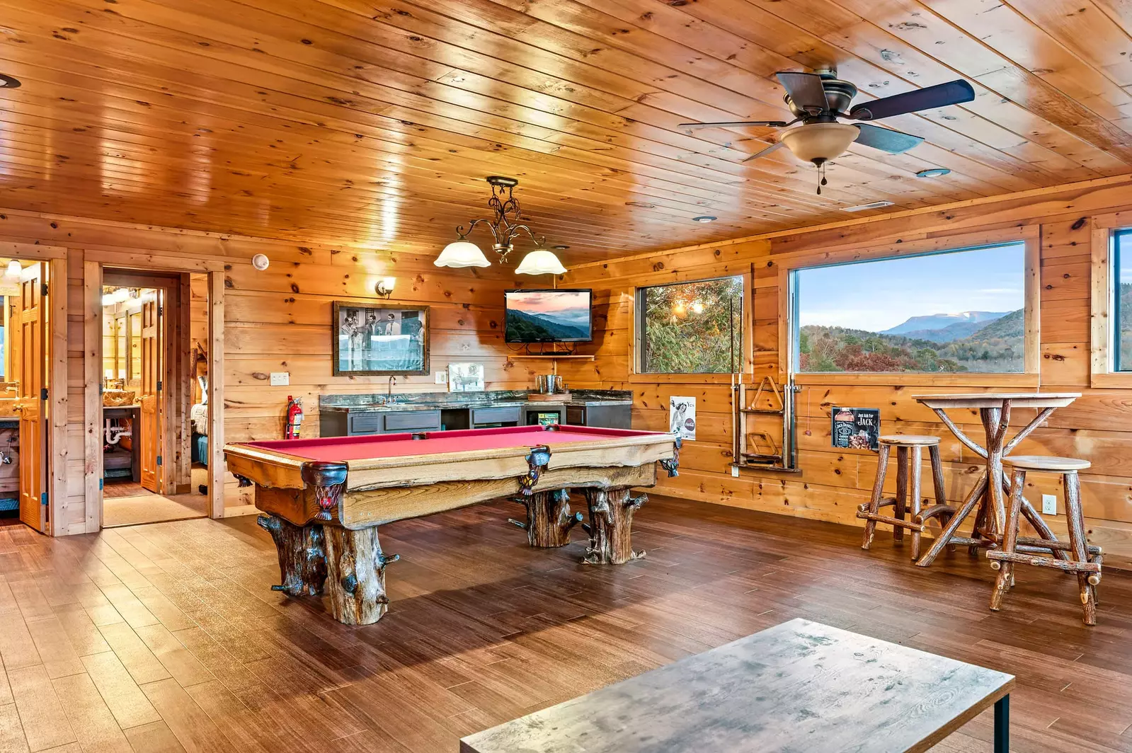 Property image, Interior, of Take My Breath Away