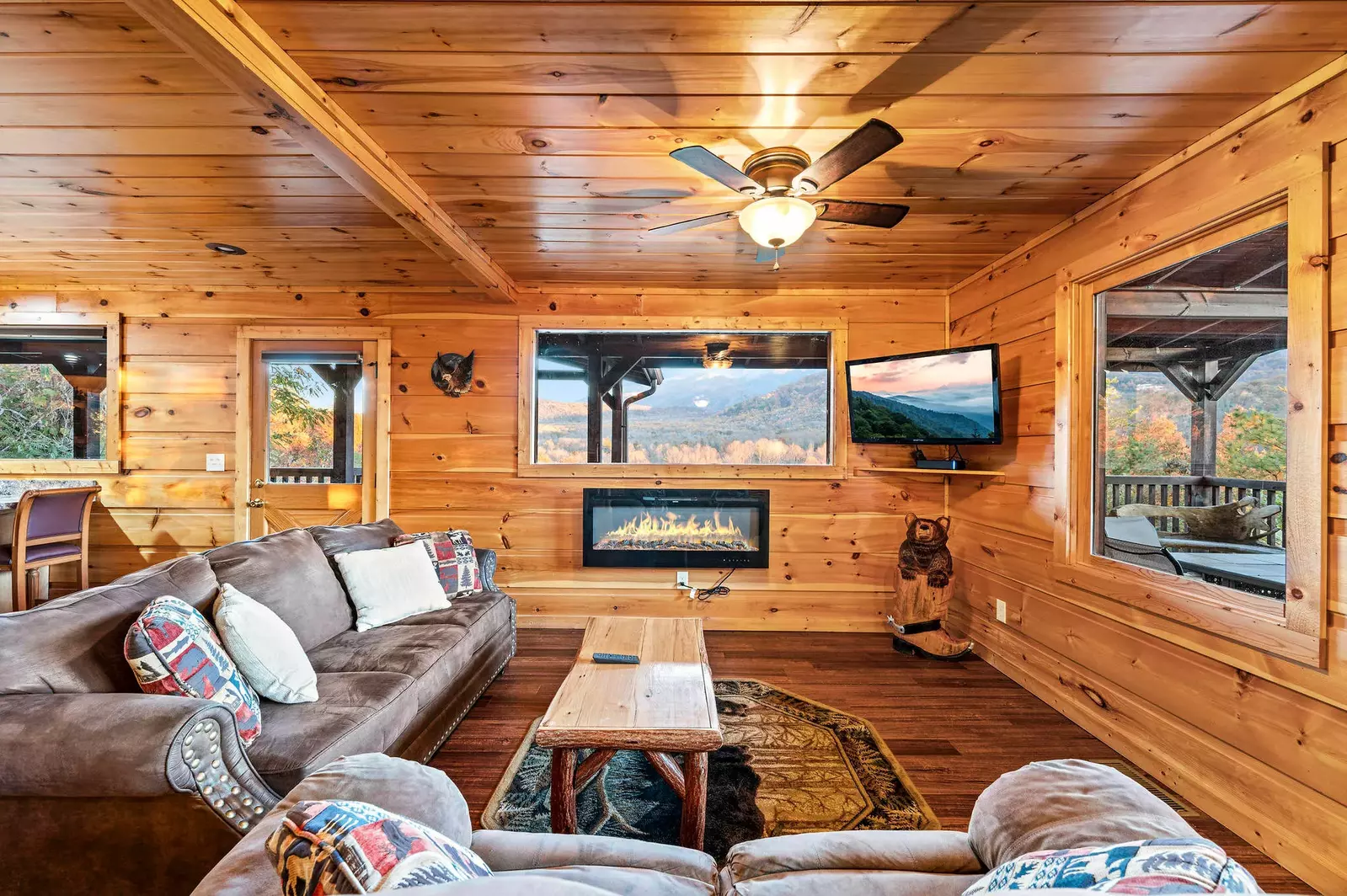 Property image, Interior, of Take My Breath Away