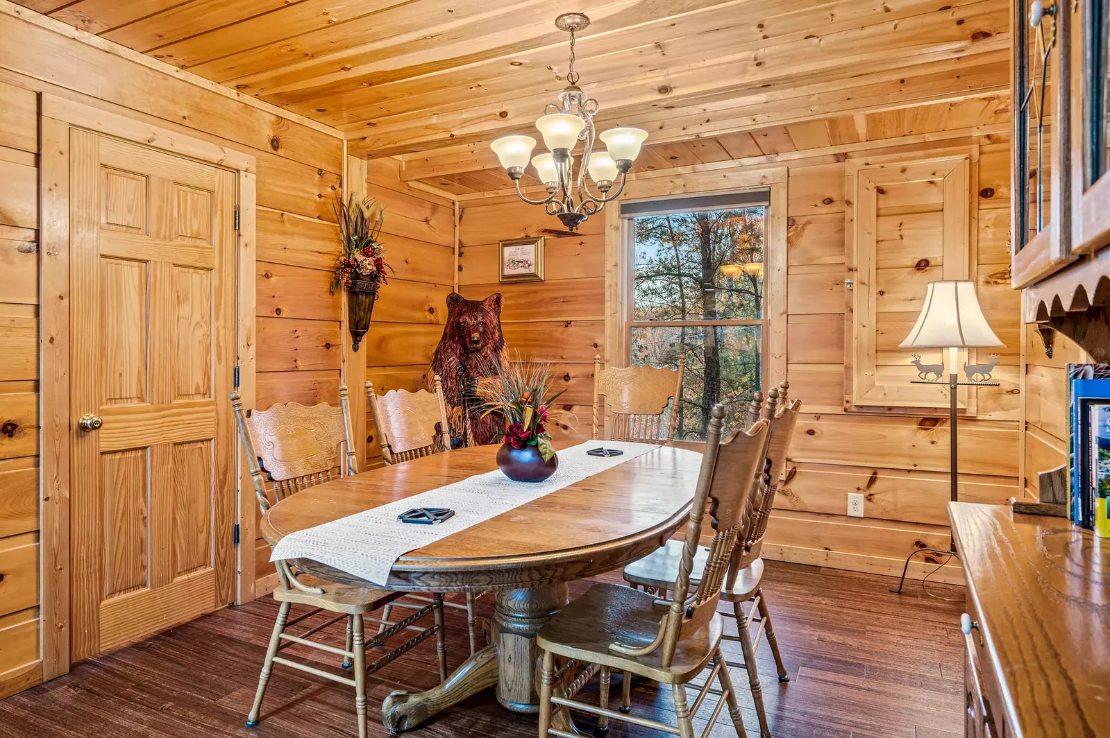 Property image, Interior, of Take My Breath Away