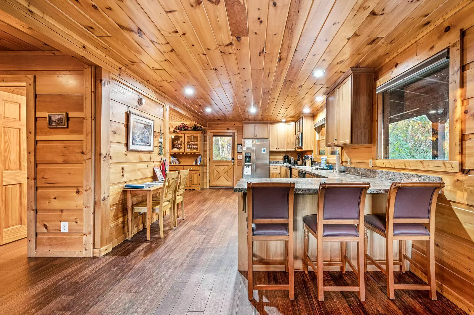 Property image, Interior, of Take My Breath Away