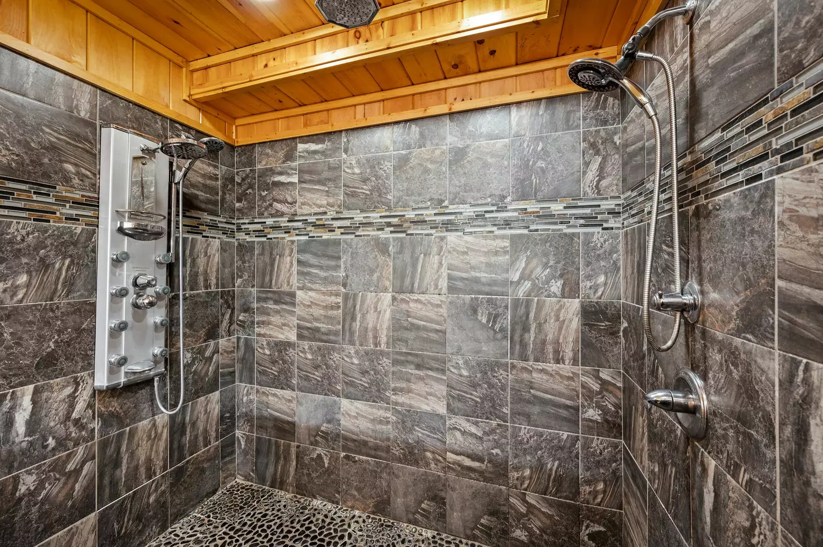 Property image, Interior, of Take My Breath Away