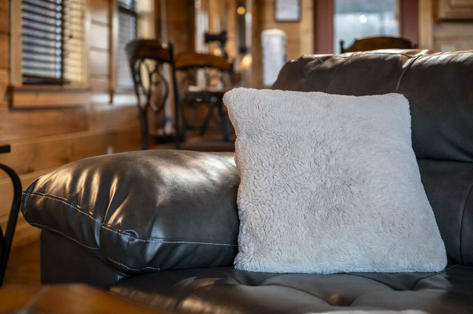 Property image, Interior, of Love Me Tender
