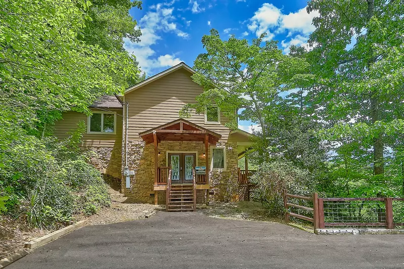 Property image, Interior, of Knockin On Heavens Door