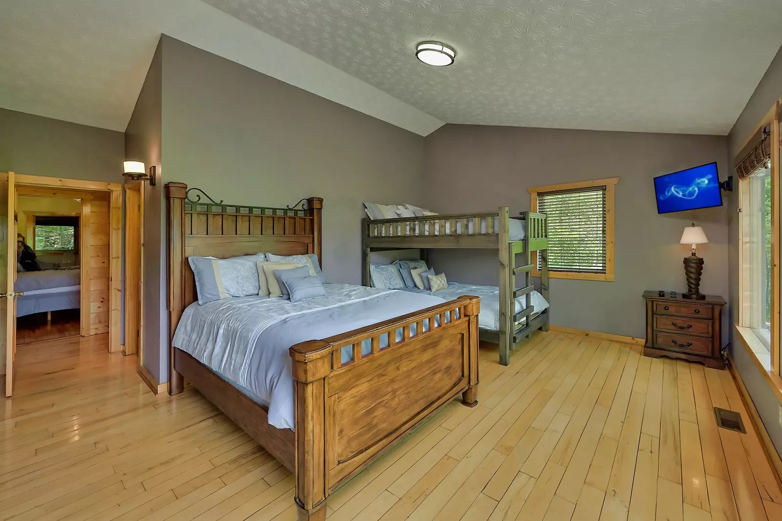 Property image, Interior, of Knockin On Heavens Door