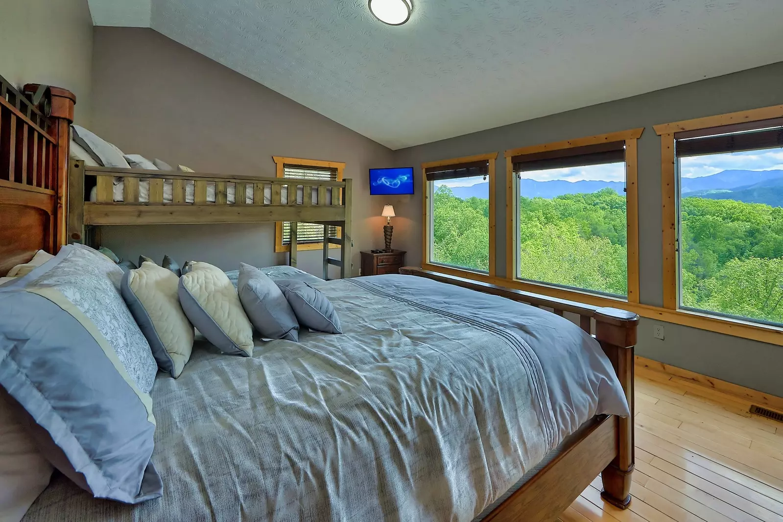 Property image, Interior, of Knockin On Heavens Door