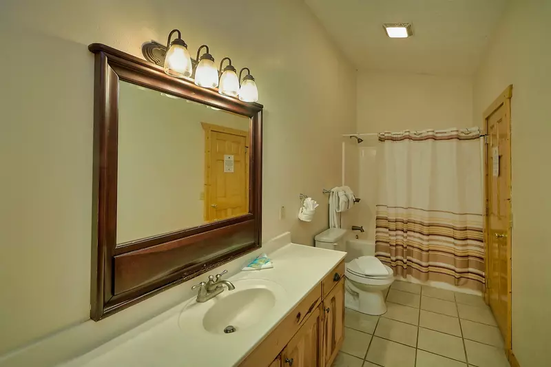 Property image, Interior, of Knockin On Heavens Door