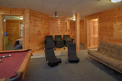 Property image, Interior, of Moonshiners View