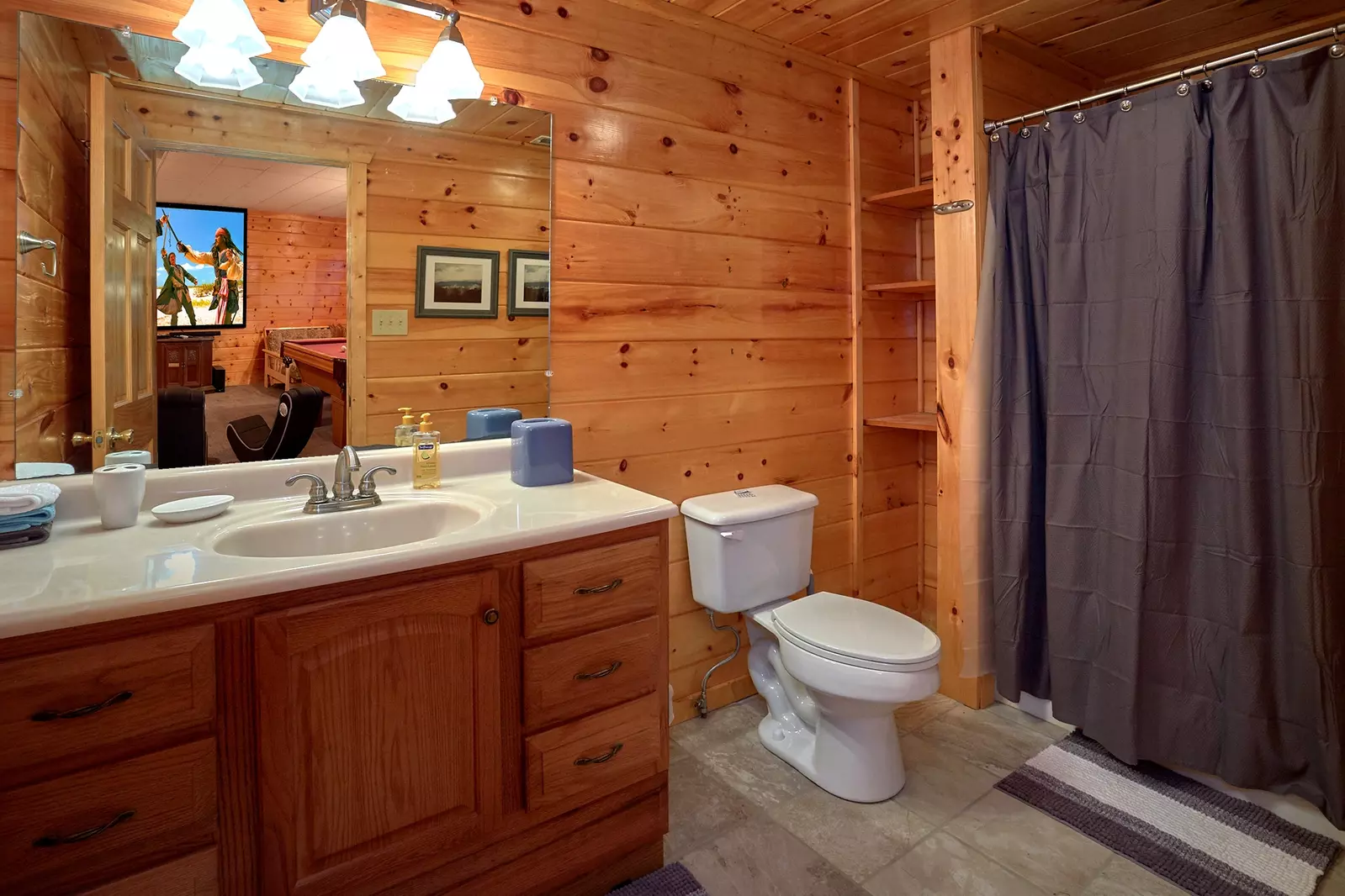 Property image, Interior, of Moonshiners View