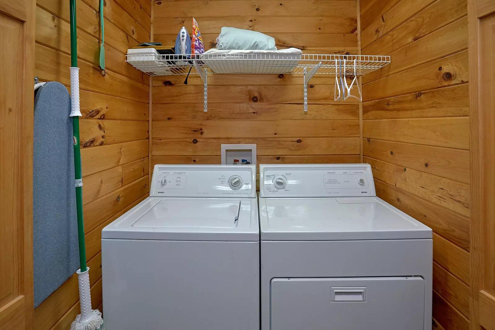 Property image, Interior, of Moonshiners View