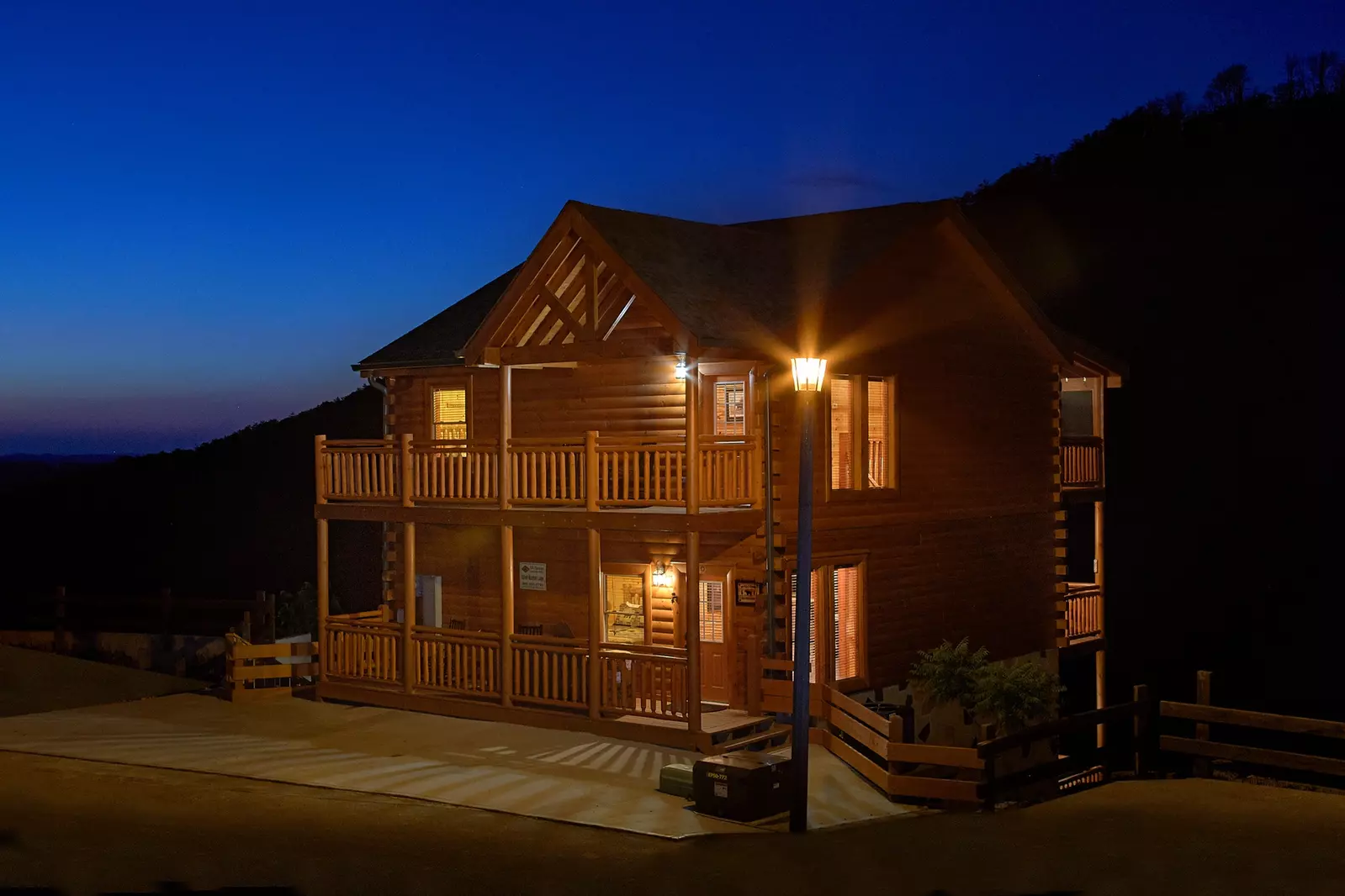 Property image, Interior, of Splash Mountain Lodge