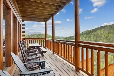Property image, Interior, of Splash Mountain Lodge