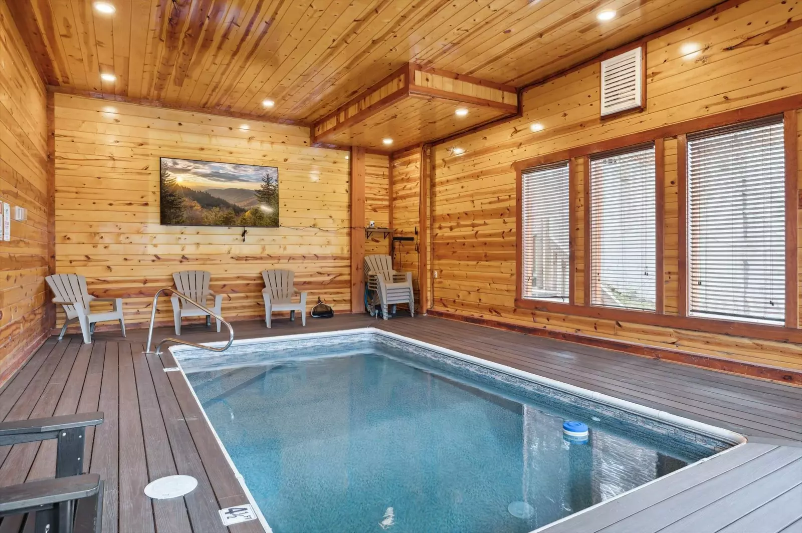 Property image, Interior, of Splash Mountain Lodge
